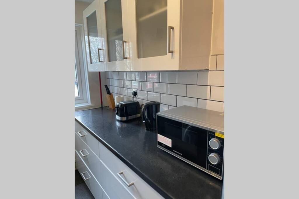 Beautiful Right Off Of Broadway Market Apartamento Londres