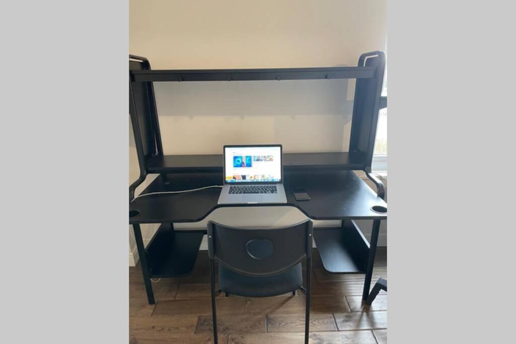 Apartamento Beautiful Right Off Of Broadway Market Londres