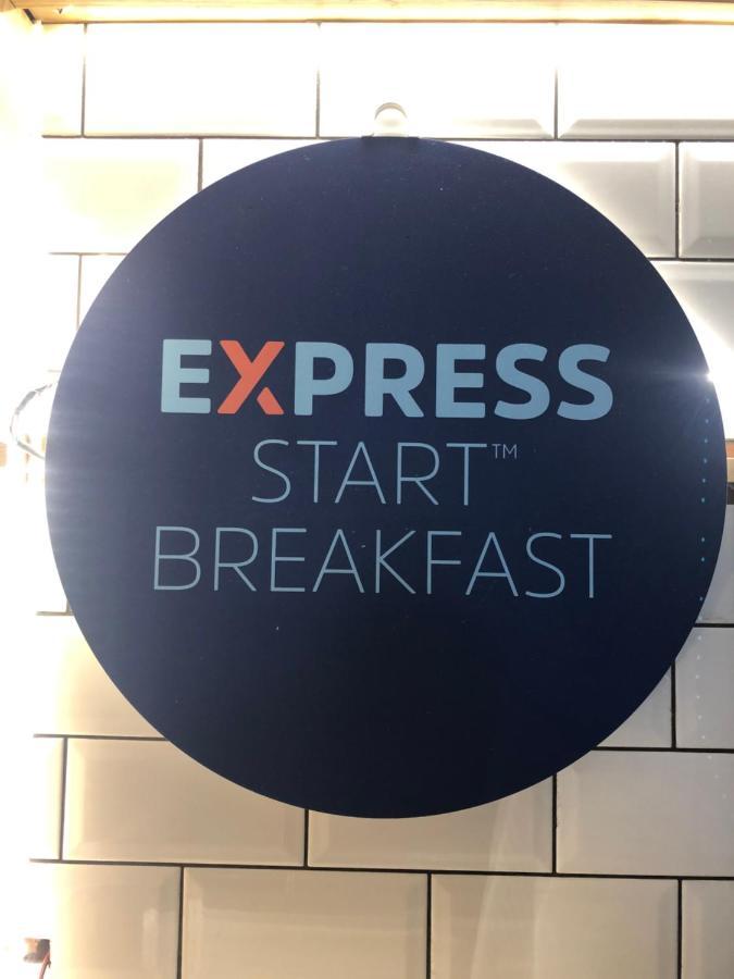 Express Victoria By Ihg 3* Londres