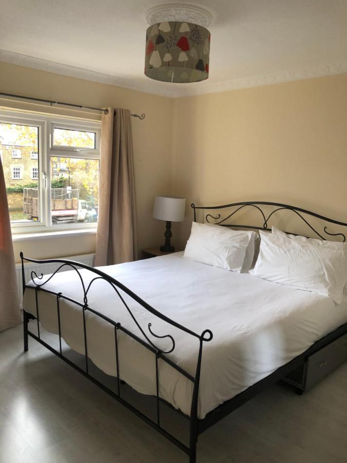 Deptfort House - 7 Minutes To Bridge Station Holiday home *