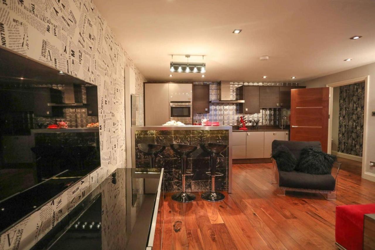 Lovely 2 Bed Garden Flat Warren Street * Londen