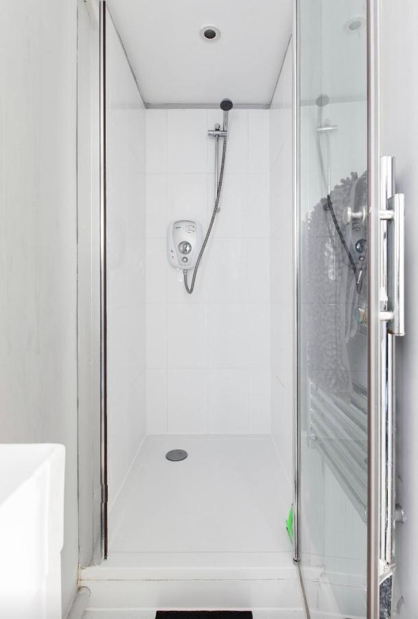 Apartment Studio, Private, Independant Entrance, Central, Battersea Park London