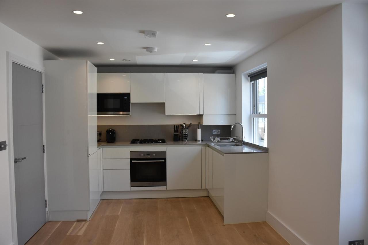 Northside Ealing Apartment London