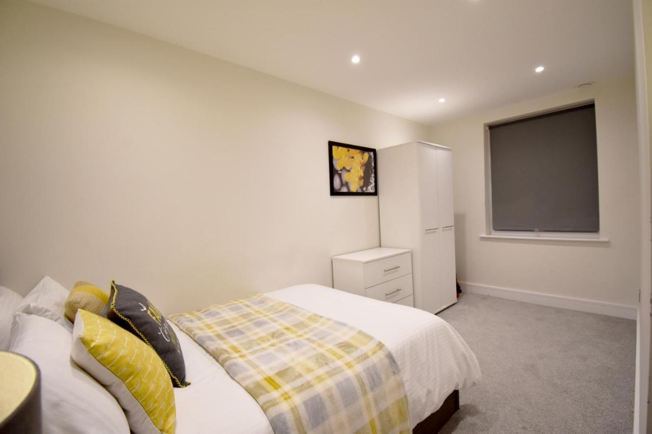 Northside Ealing Apartment London