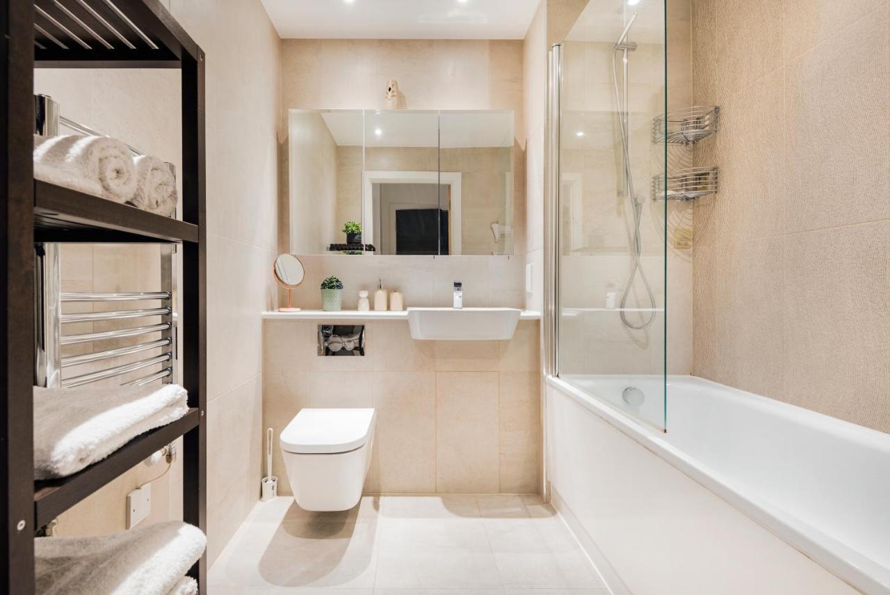 Bright & Comfy In Canary Wharf O2 Excel * Londen