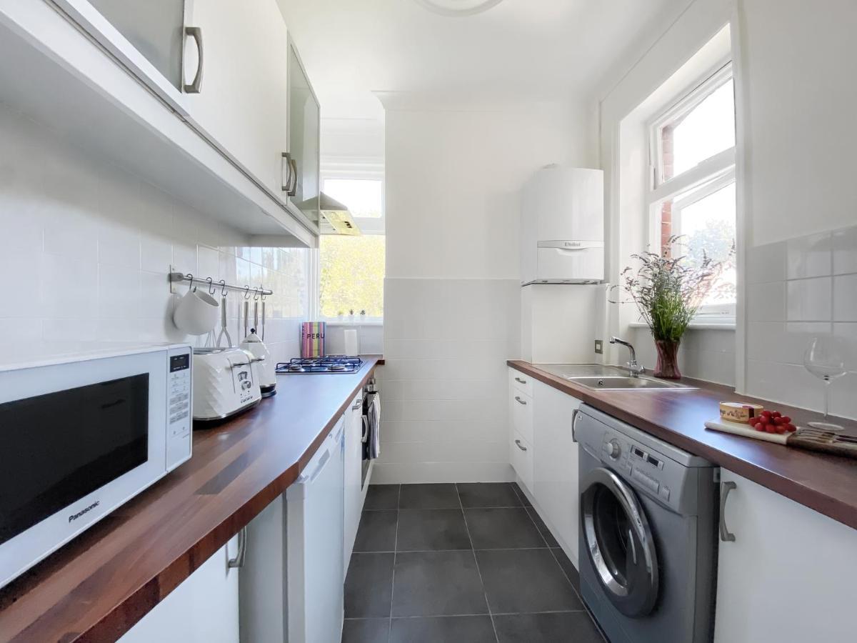 Ida Pod Places-forest Hill Flat