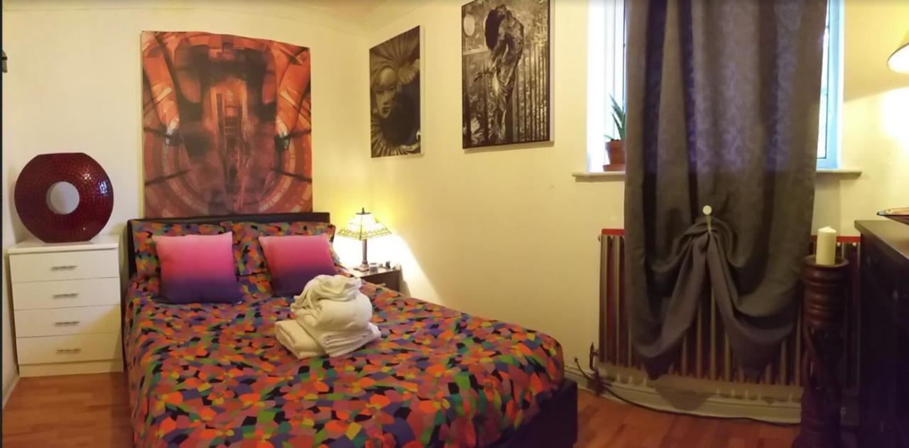 Accommodatie bij particulieren Lovely Double Bedroom In Rotherhithe Londen