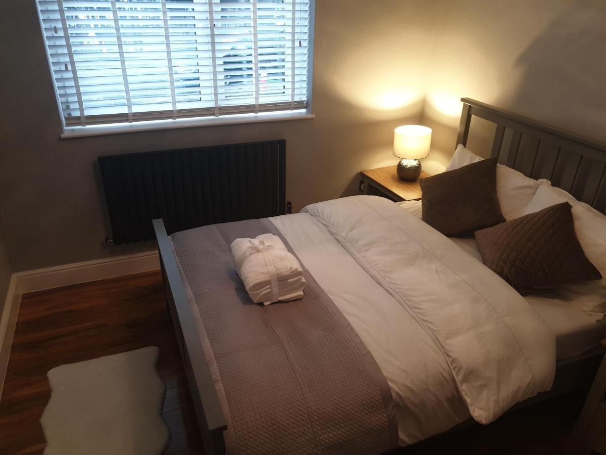 Arsenal Highbury & Islington Beautifully Presented * London
