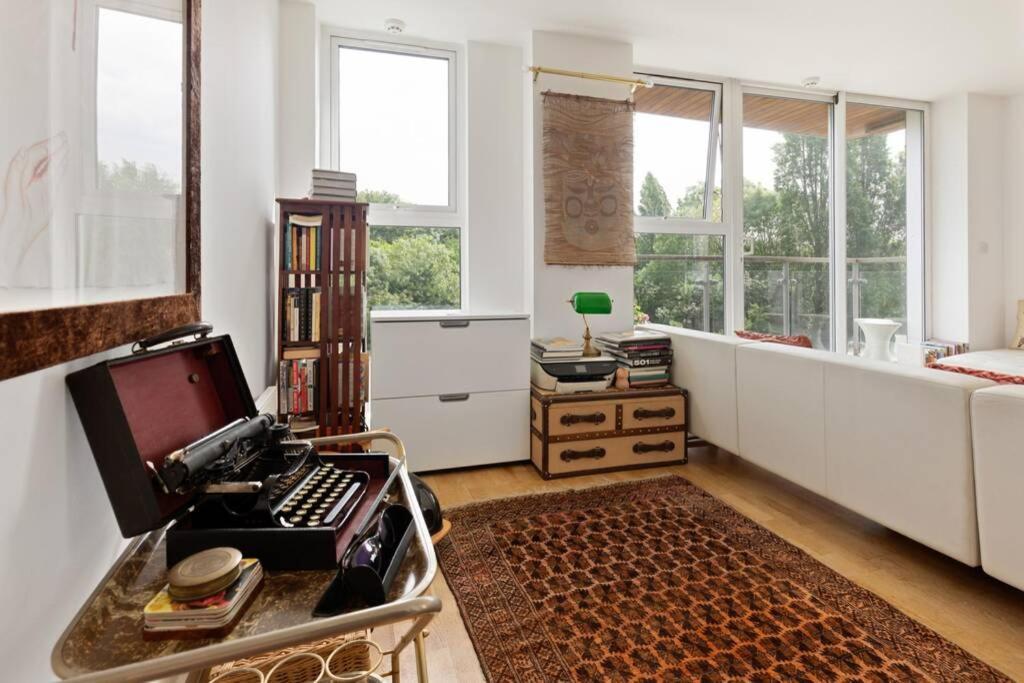 Stunning 1 Bed Canal View - Bethnal Green - * Londen