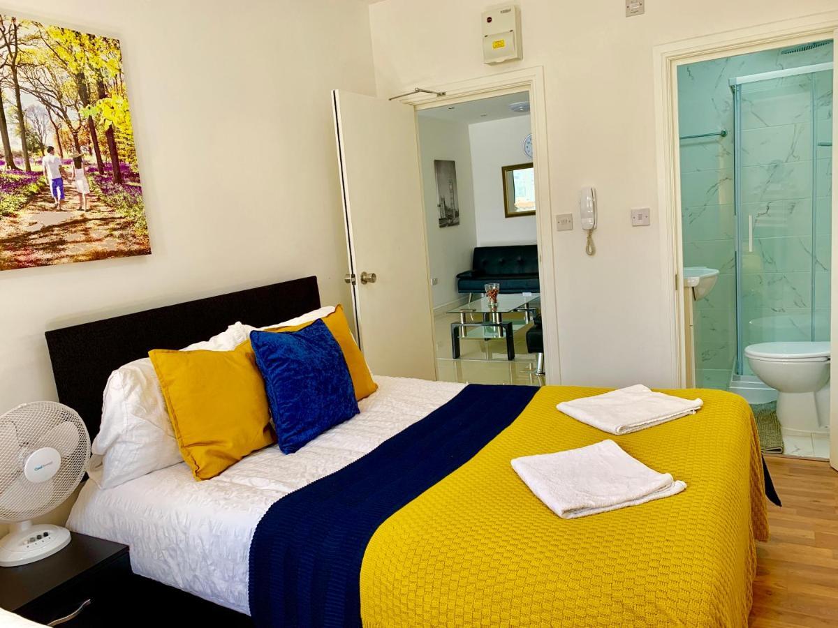 Spacious 2 Bedrooms 2 Baths With Garden&parking Appartement