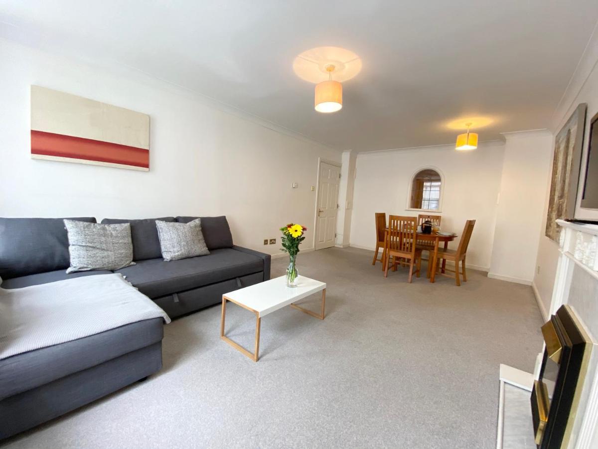 Apartment Next To Victoria Station London