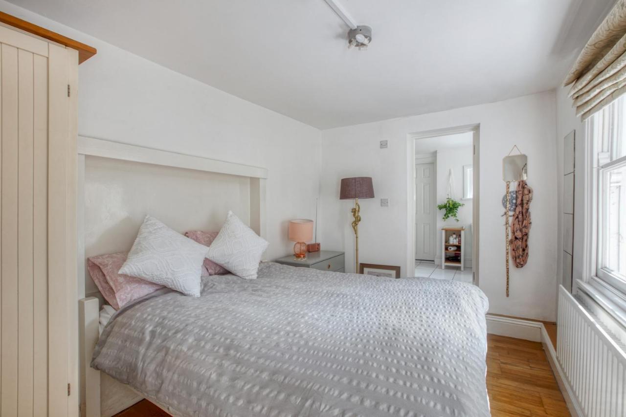 Apartment Pass The Keys - Beautiful Stylish Flat In South West