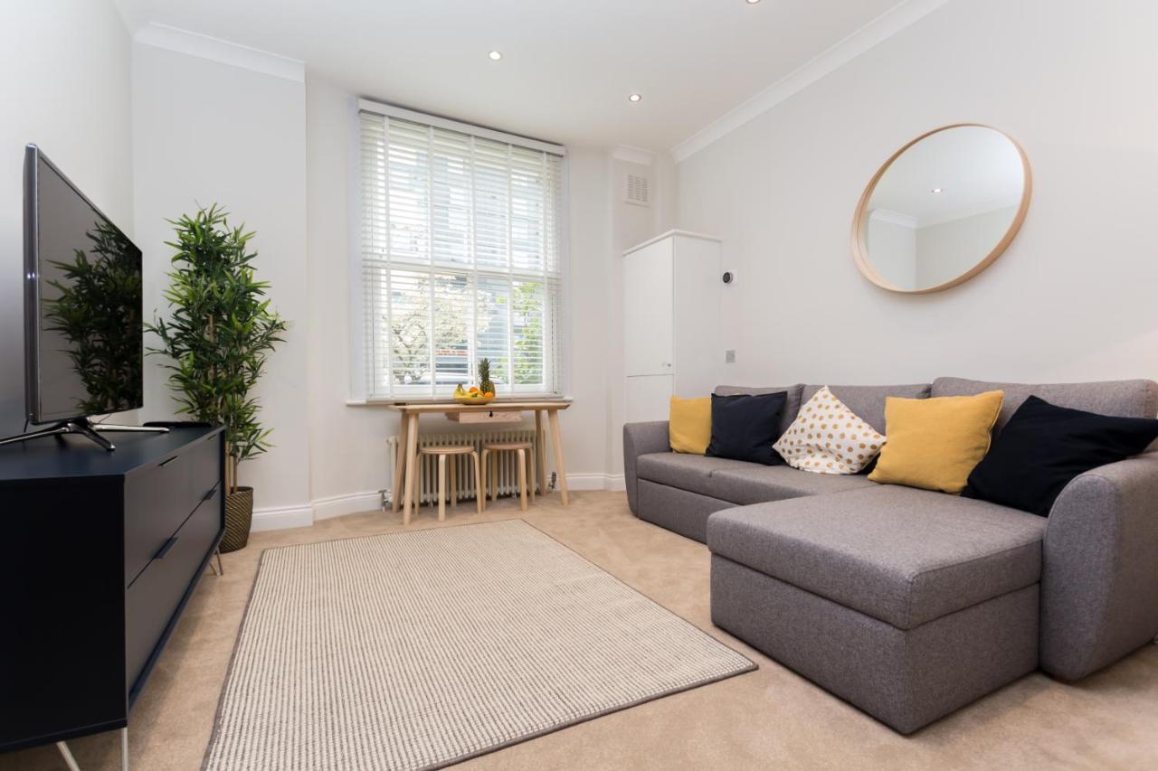 Apartment Caledonian - Bright One-bedroom With Private Decked Garden London