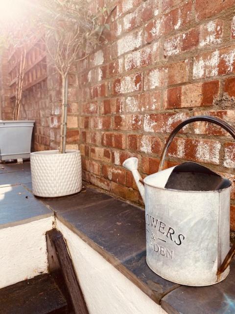 Stunning, Stylish Garden Flat In The Heart Of Wimbledon Londres