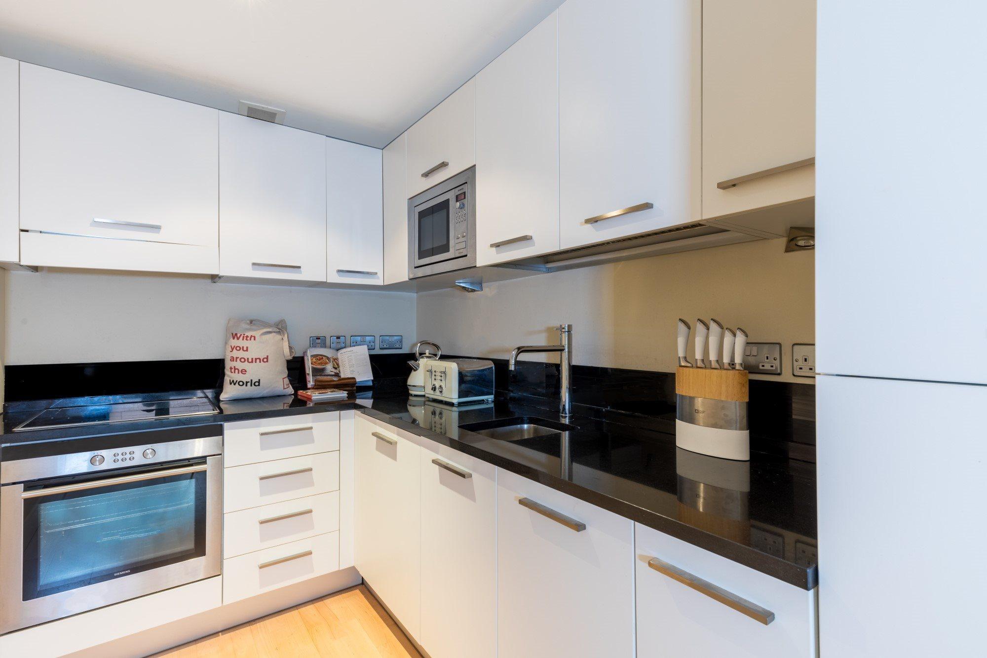 One Bed Serviced Near Blackfriars * London