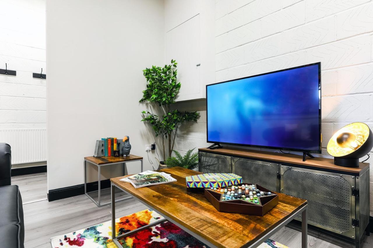 The Dreamart Warehouse Apartment *