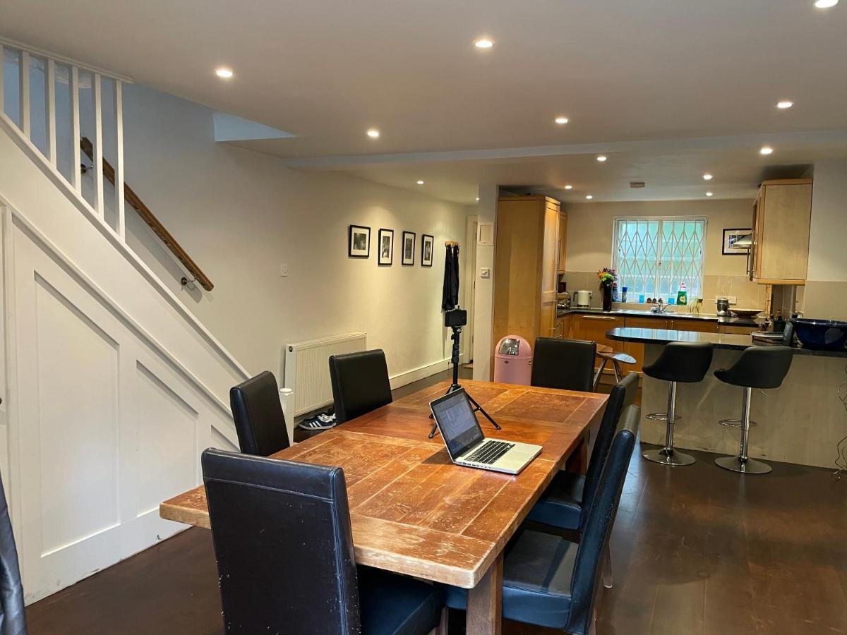 Luxury Central 3 Bedroom Family House Сasa de vacaciones Londres