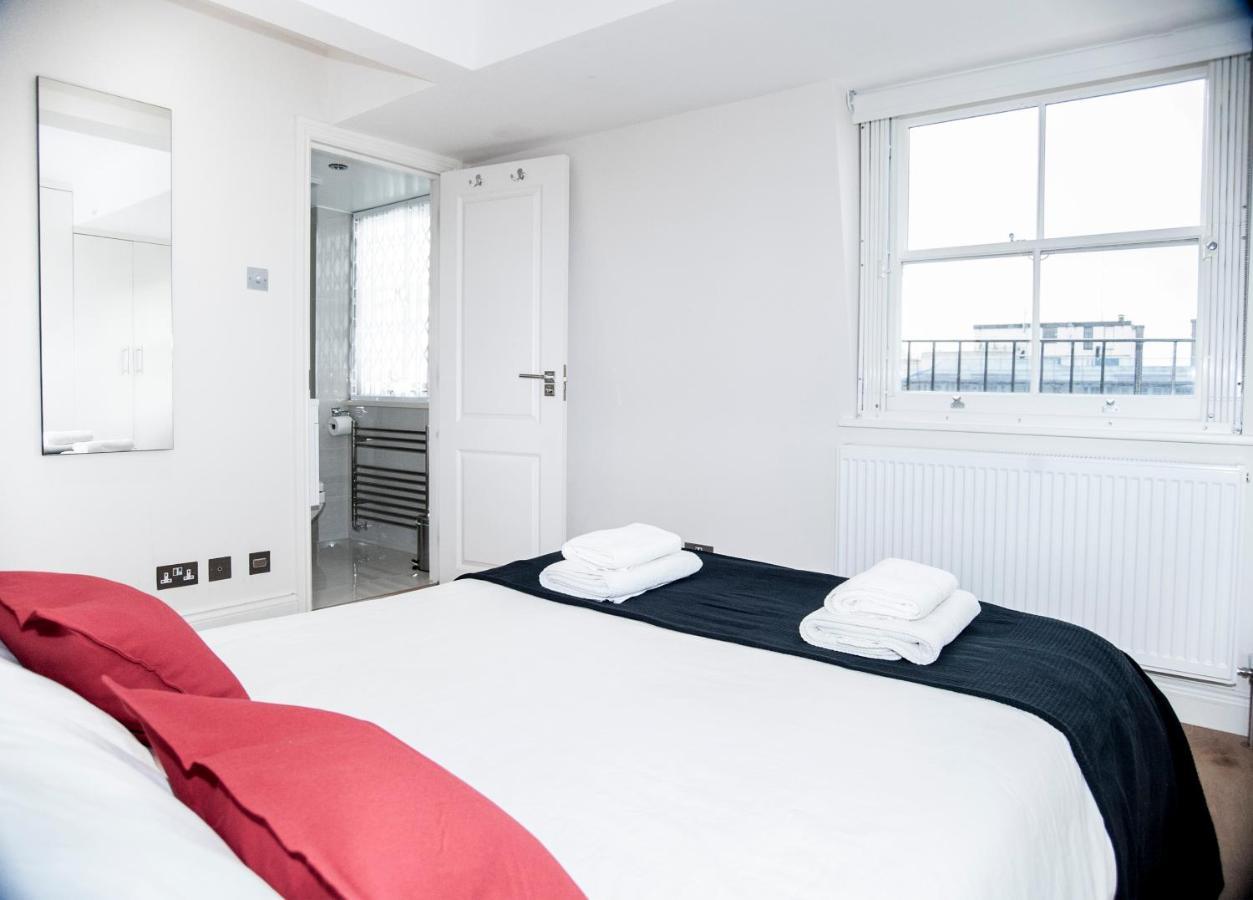 Apartment Unique 2bed/2bath - Top Floor - Private Balcony *