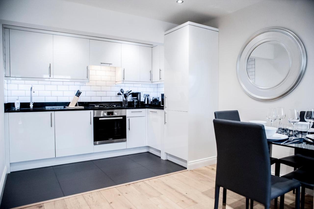 Unique 2bed/2bath - Top Floor - Private Balcony *