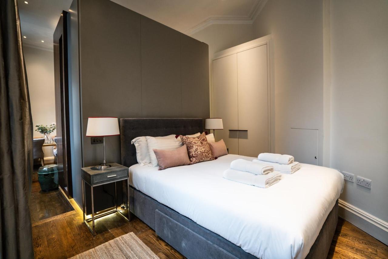 Grosvenor Gardens By Capital Apartment *