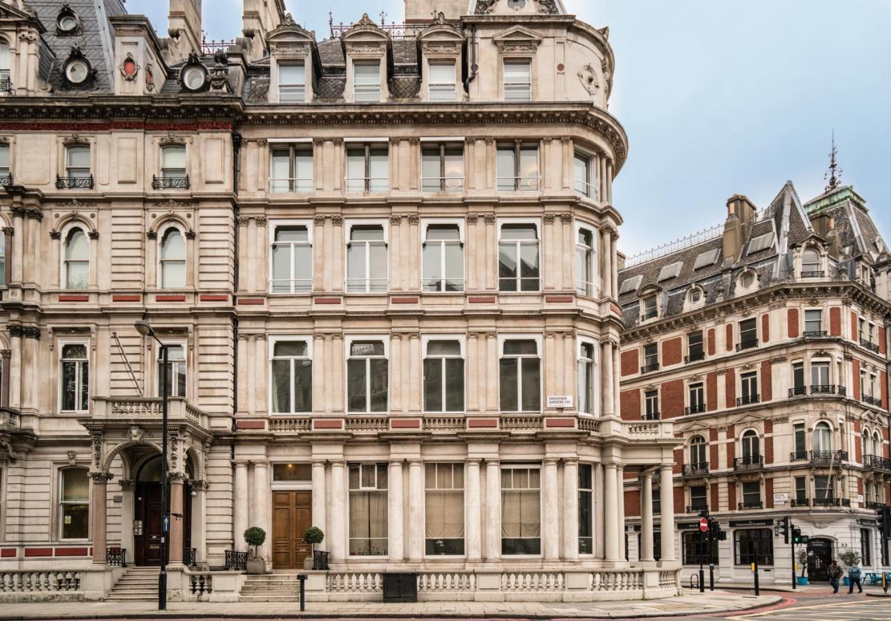Grosvenor Gardens By Capital Apartment *