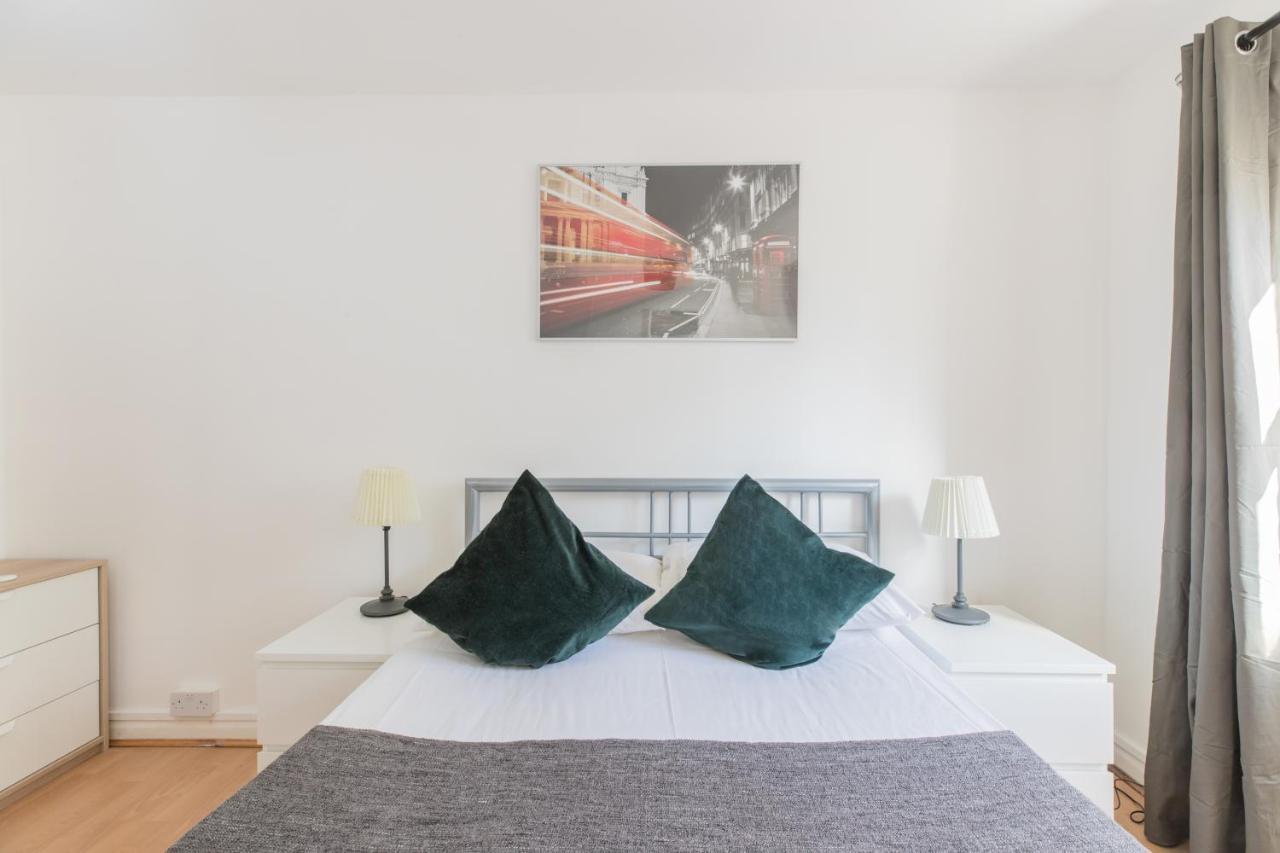 Stylish By Russel Square