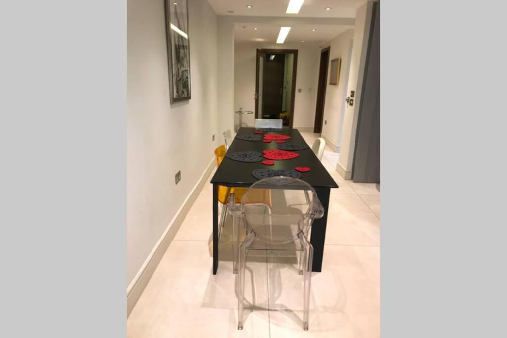 Stylish Large Cool 3 Bed 3 Bath Marylebone +ac