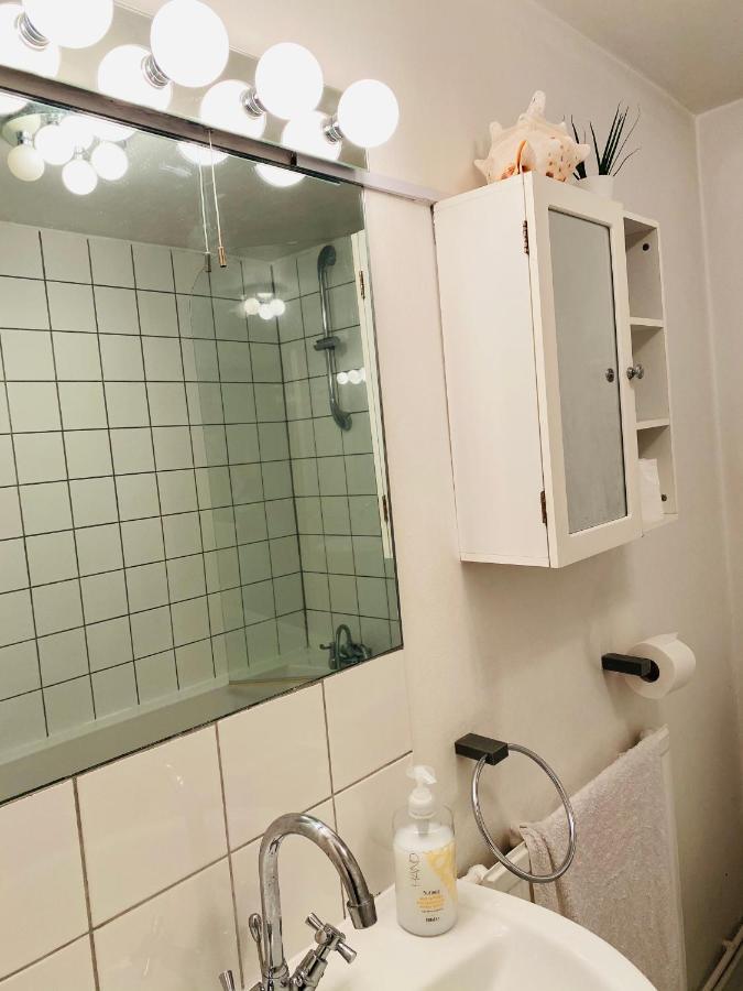Appartement Stunning, Stylish Garden Flat In The Heart Of Wimbledon *