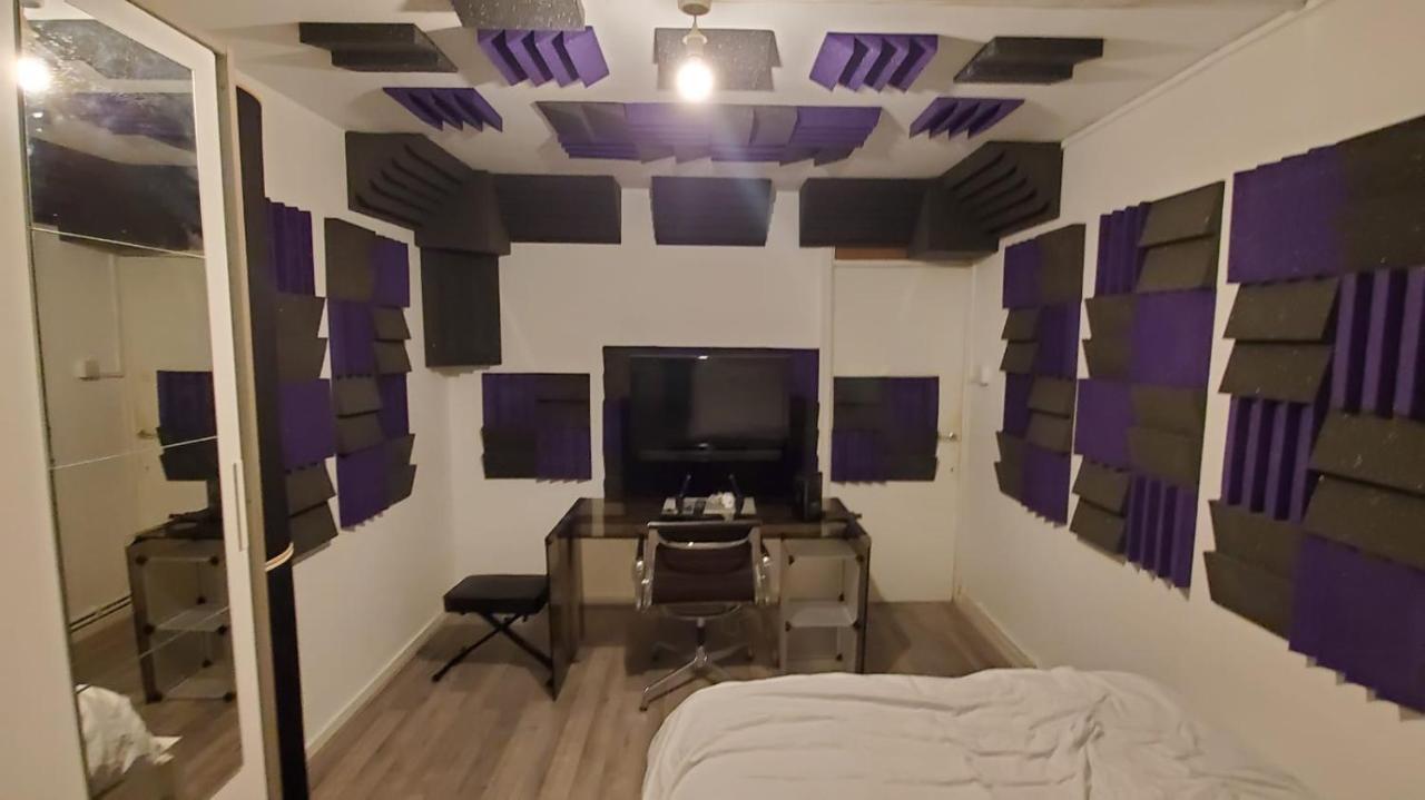 Homestay Creative Flatshare *
