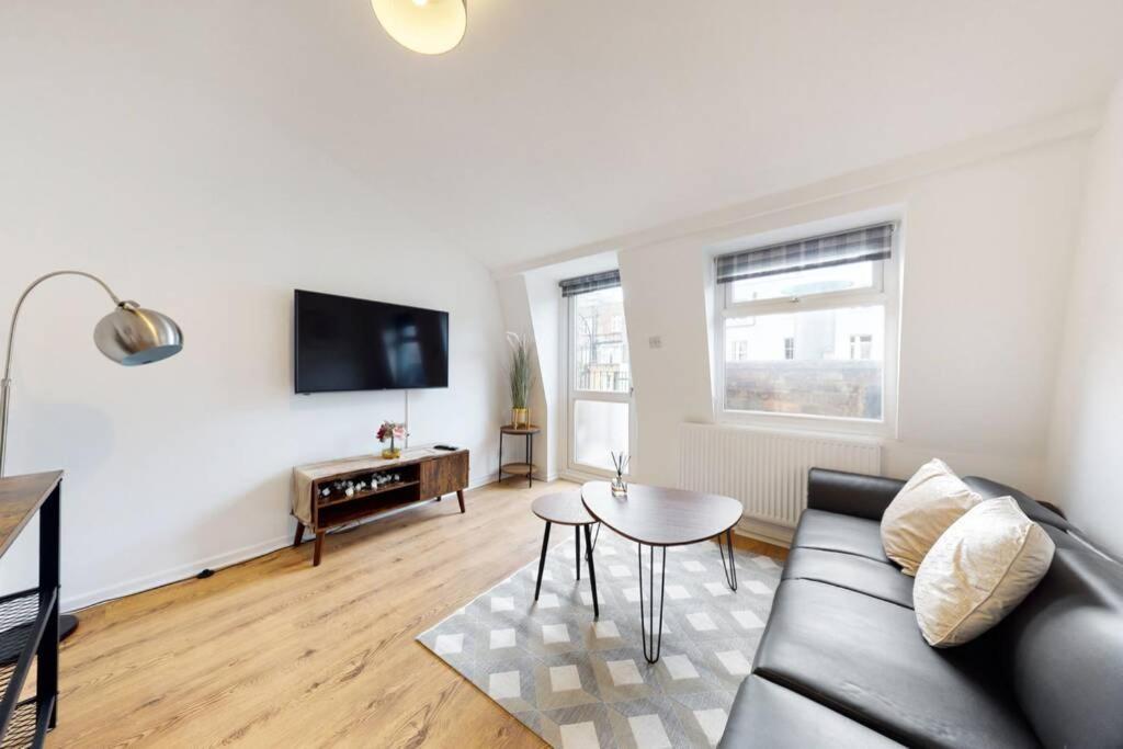 Apartment Super 2 Bed Flat Next To Paddington Station *