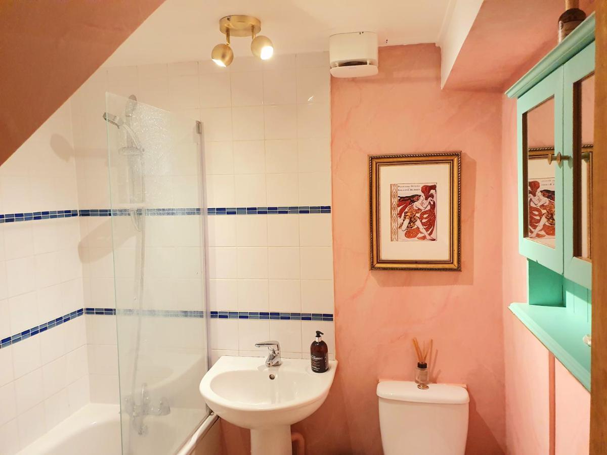 Boutique Style Large In Victorian Conversion Privatunterkunft London