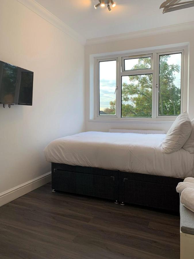 Luxury Near Wembley Stadium, Wembley Arena, Designer Outlet * London