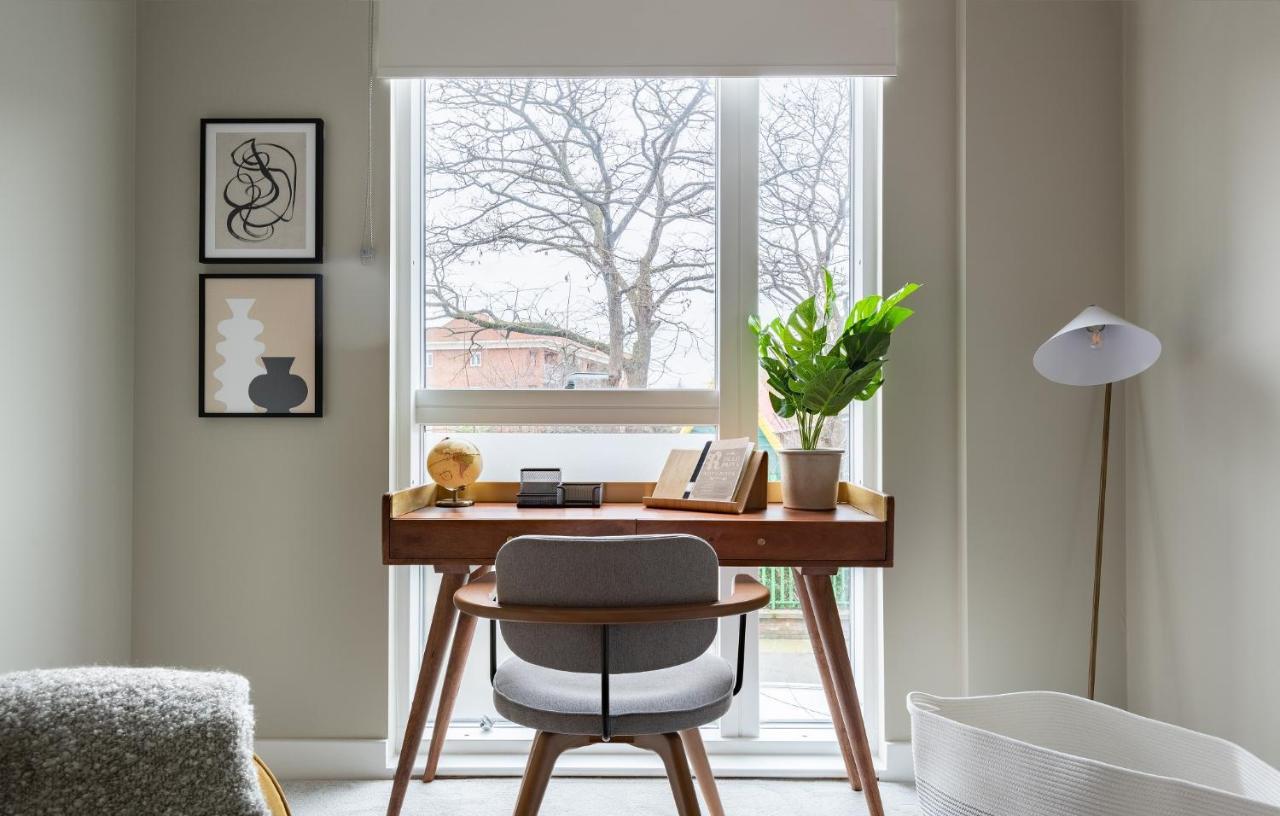 The Hoxton Docks - Modern & Bright 1bdr Flat With Study & Balcony Apartment London