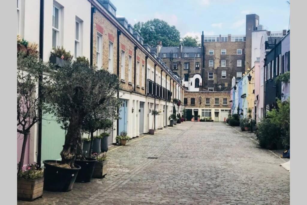 Beautiful Mews House, Conduit Mews, Paddington, W2 * London