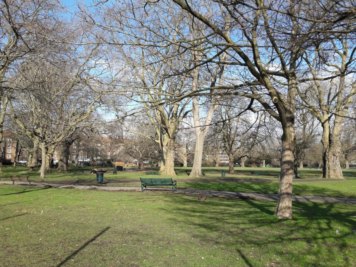 With Private Patio, And Park Across The Road (adults Only) Apartment *