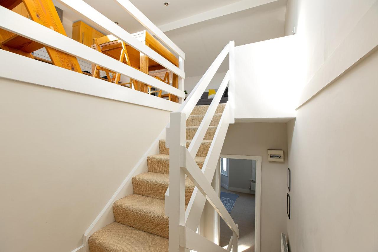 Fulham Lux *