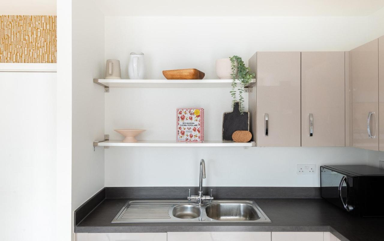 The Hoxton Docks - Modern & Bright 1bdr Flat With Study & Balcony *