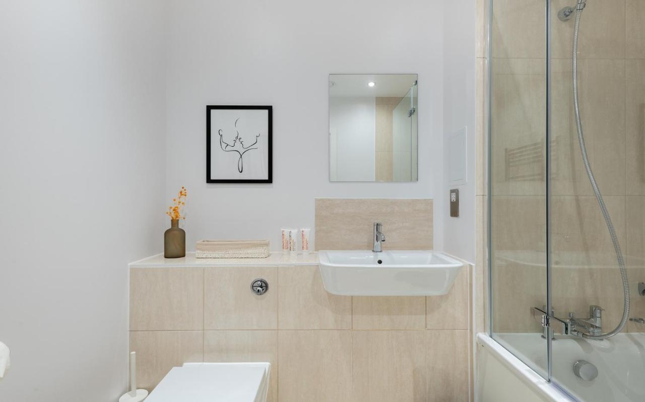 The Hoxton Docks - Modern & Bright 1bdr Flat With Study & Balcony *