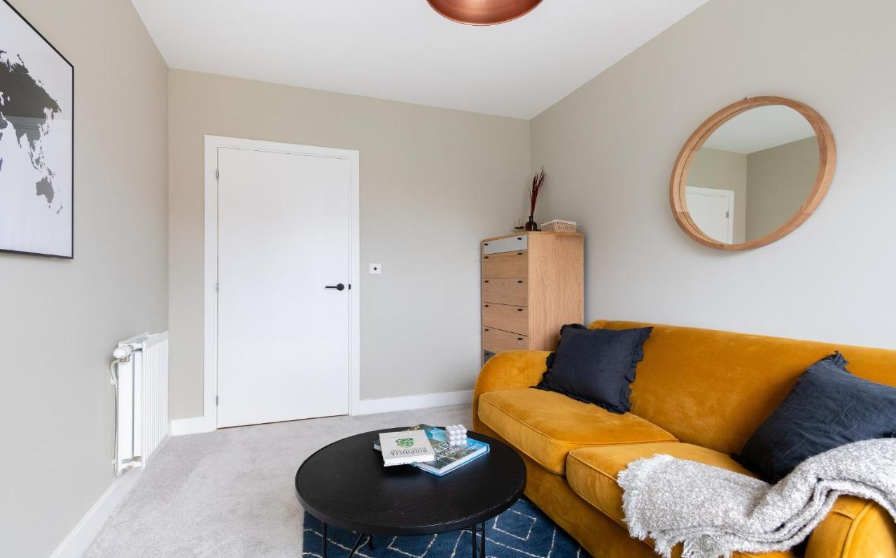 The Hoxton Docks - Modern & Bright 1bdr Flat With Study & Balcony London