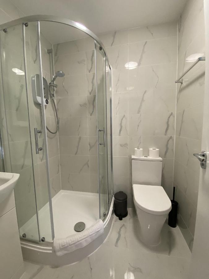Comfortable - Cosy - Budget In Center