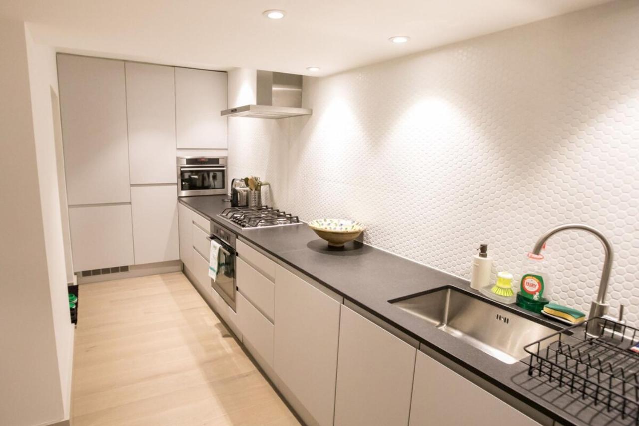 Stylish & Modern 1bd Kensington Flat Sleeps 2 Apartment London
