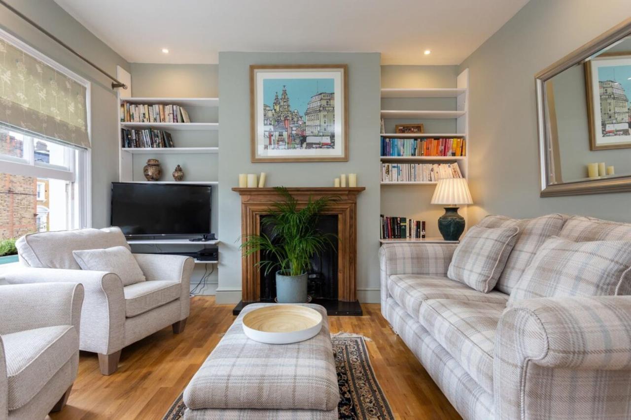 Quaint 2 Bedroom Flat - 9 Minutes Walk To Vauxhall Tube Appartement