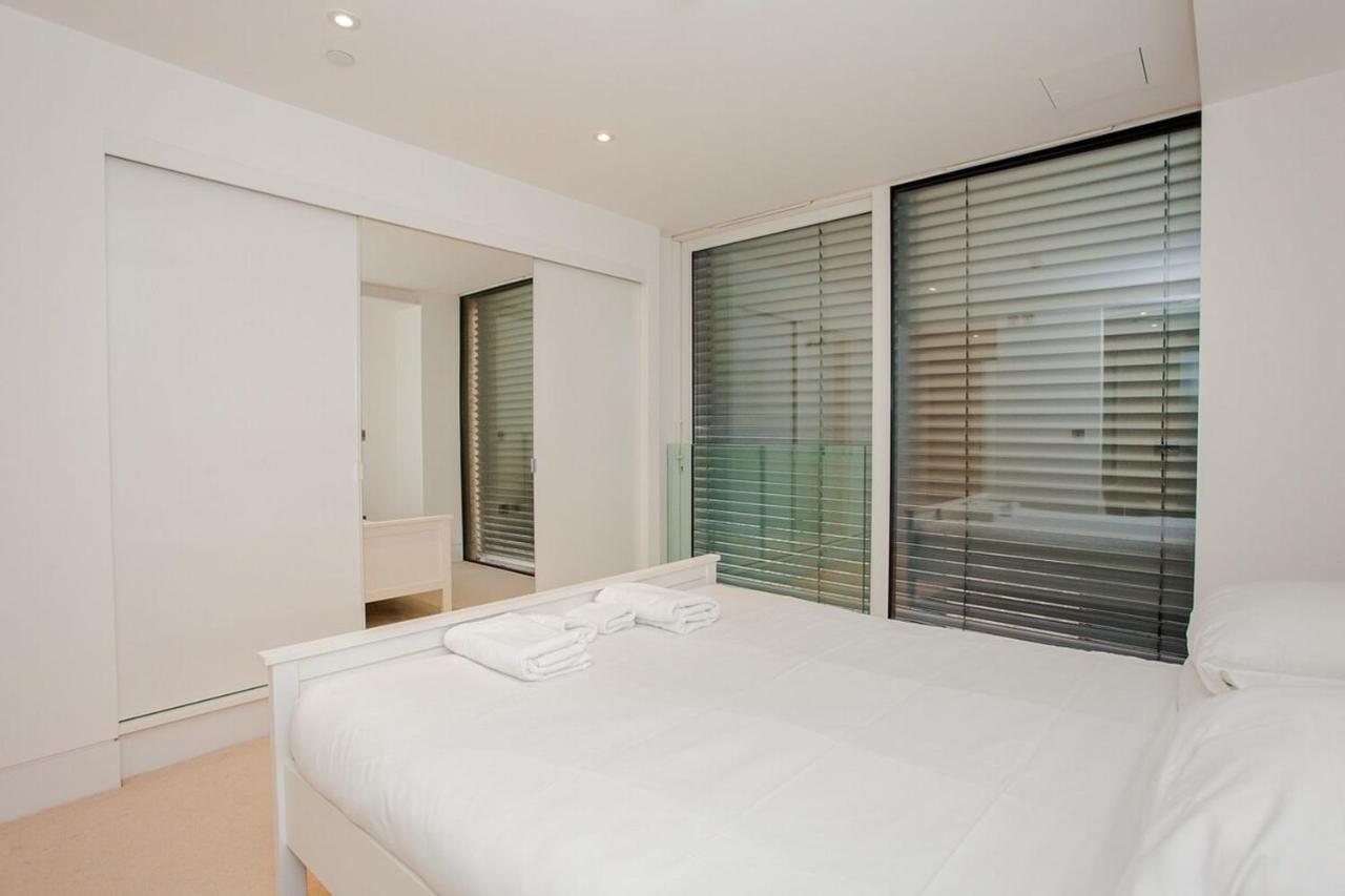 Beautiful Newly Renovated 2 Bed In Bank