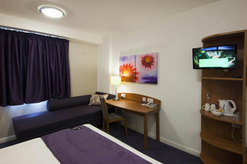 Premier Hanger Lane Hotel