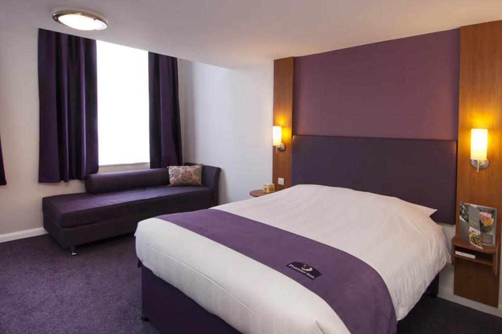 Hotel Premier Hanger Lane 3*