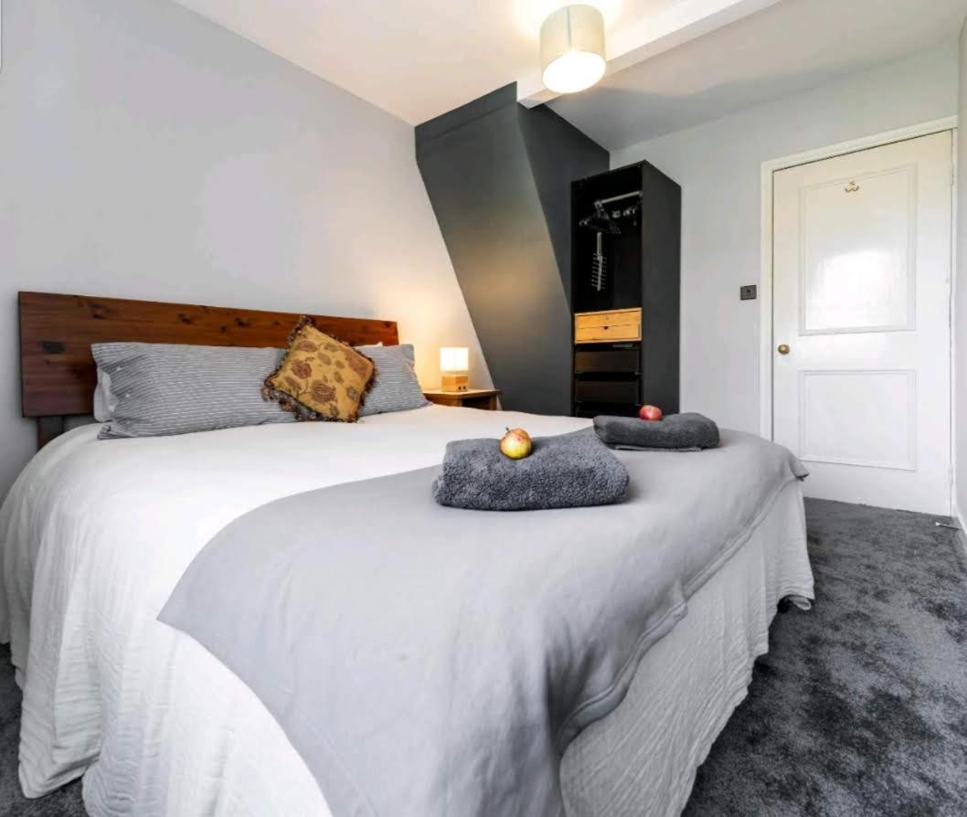 Highgate Maisonette With Roof Terrace *