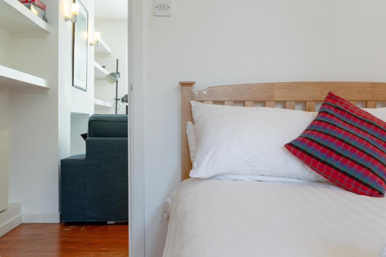 Fantastic And Bright 1 Bedroom Garden Flat Appartement Londen