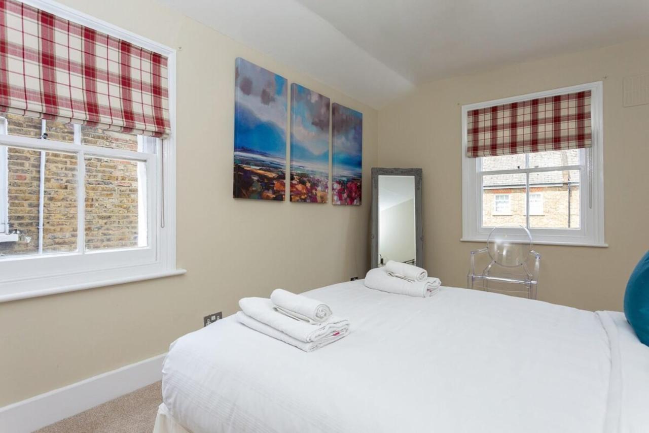 Quaint 2 Bedroom Flat - 9 Minutes Walk To Vauxhall Tube *