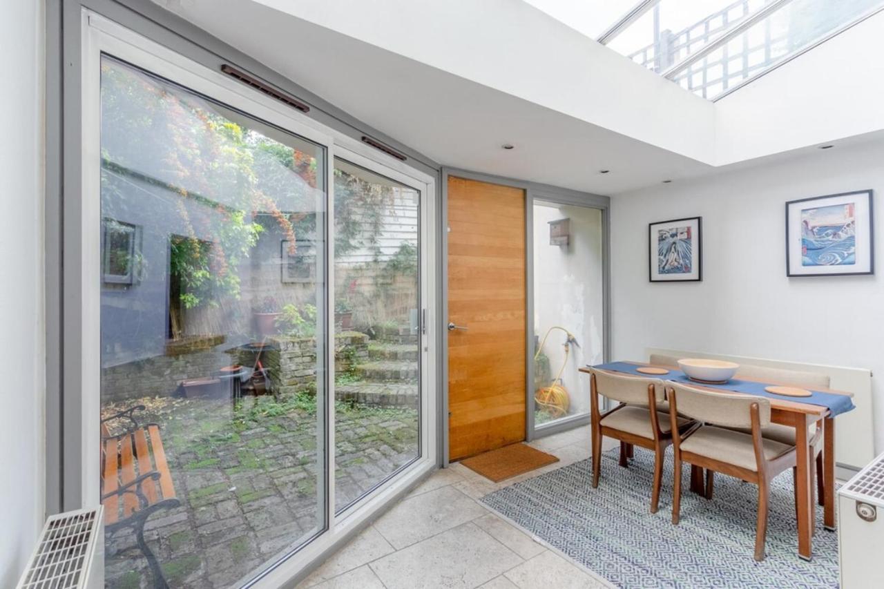 Fantastic And Bright 1 Bedroom Garden Flat * London