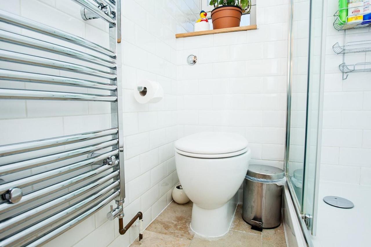 Stylish One Bedroom Flat In Vauxhall Apartment *